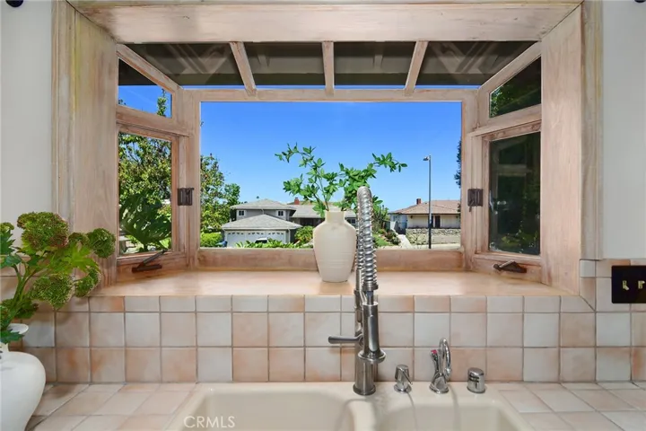 22548 Waterbury Street, Woodland Hills, California 91364