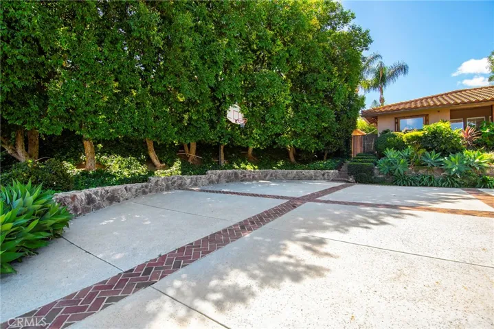 22548 Waterbury Street, Woodland Hills, California 91364