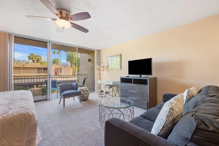 4. 18-web-or-mls-8M4A7671