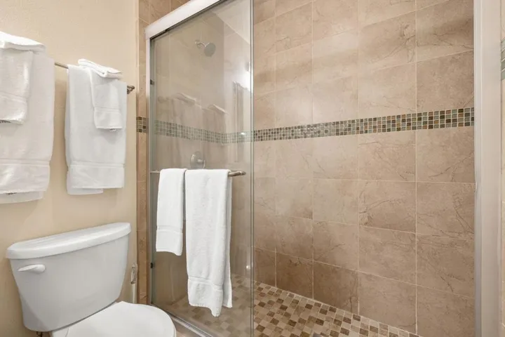 11. 28-web-or-mls-8M4A7620