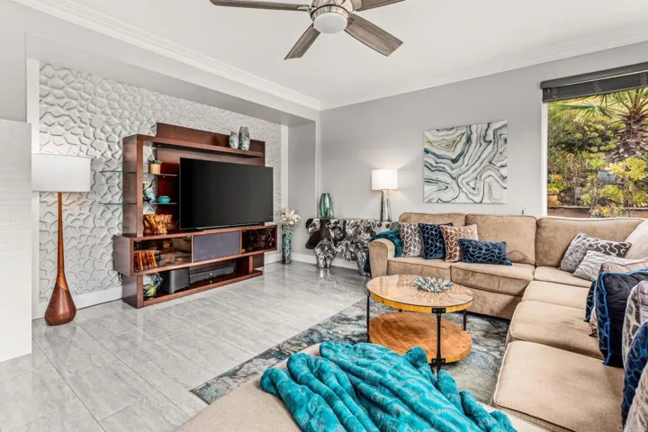 Den/Family/Great Room