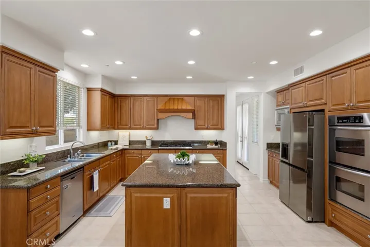 2472 N Highwood Road, Orange, California 92867