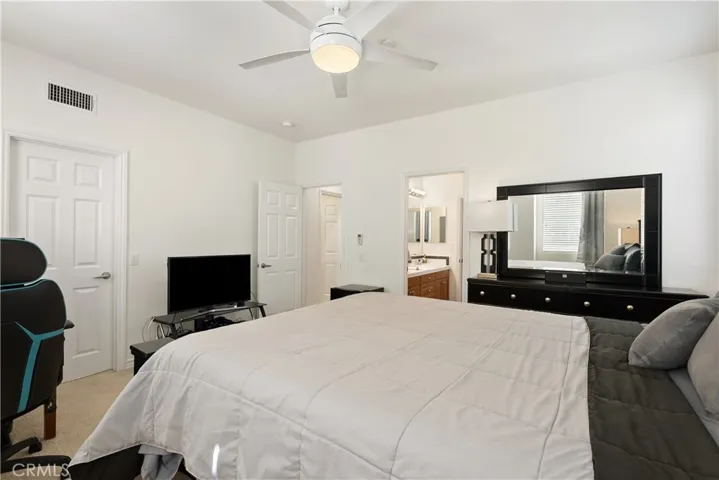 Upstairs Bedroom #2