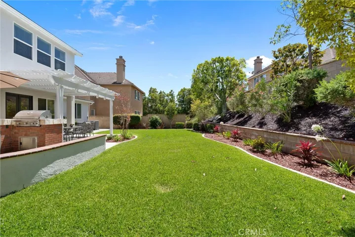 2472 N Highwood Road, Orange, California 92867