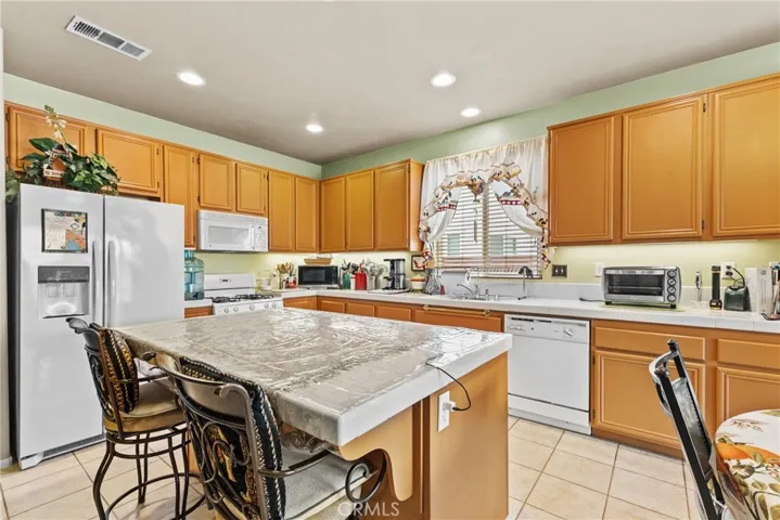 191 Solana, San Jacinto, California 92582