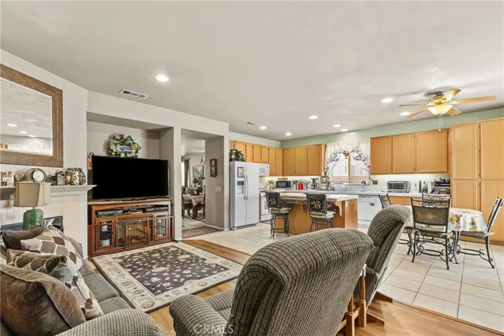 191 Solana, San Jacinto, California 92582