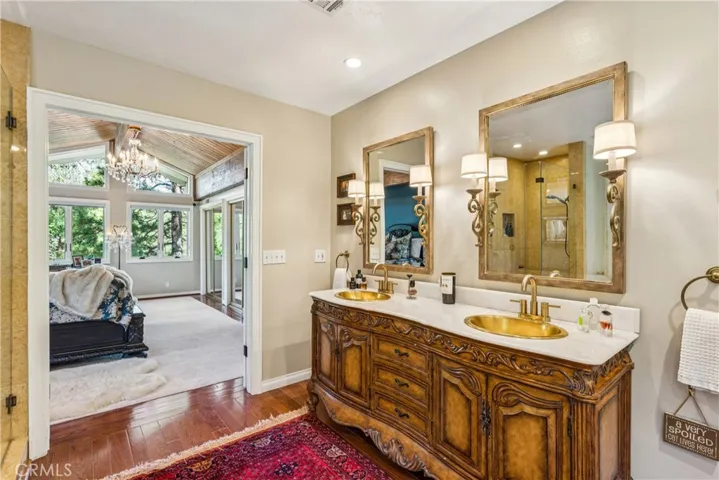 Upper level master bathroom