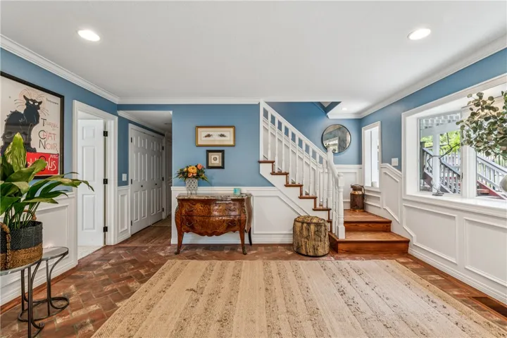 Lower level entry room