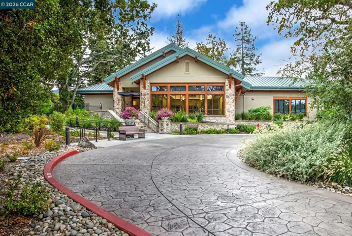 1909 Skycrest Dr 5, Walnut Creek, California 94595