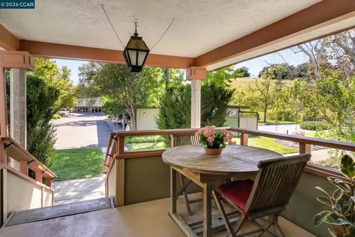1909 Skycrest Dr 5, Walnut Creek, California 94595
