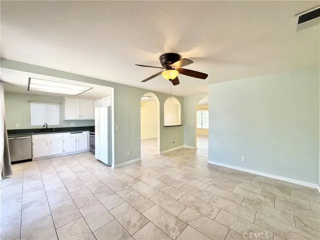 25268 Shadescale Drive, Murrieta, California 92563