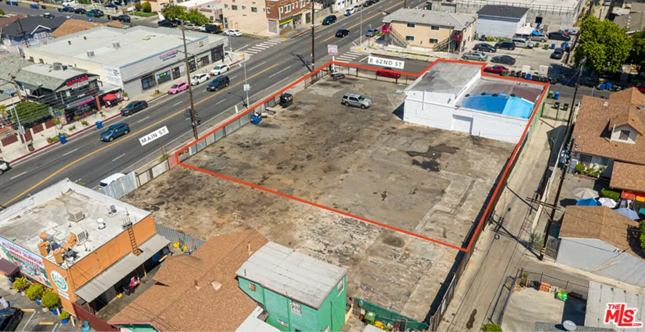 110 E 62nd Street, Los Angeles, California 90003 — photo 4