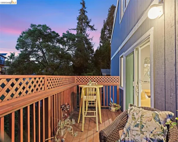 view of deck at dusk