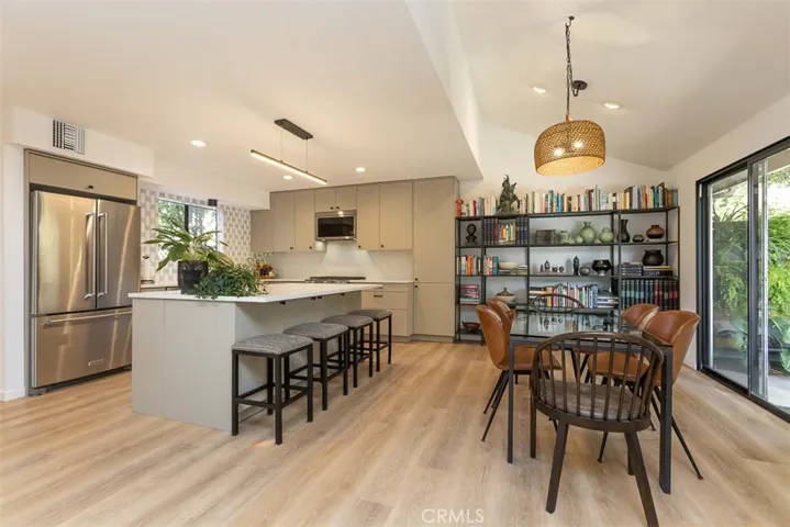210 Via San Blas, San Luis Obispo, California 93401