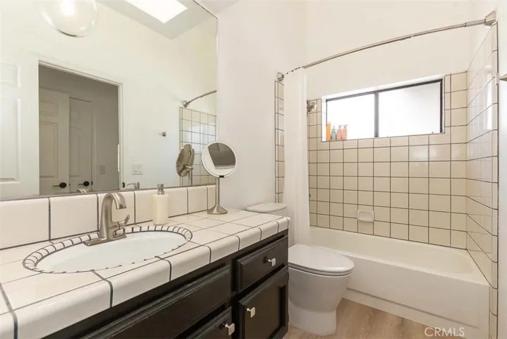 210 Via San Blas, San Luis Obispo, California 93401