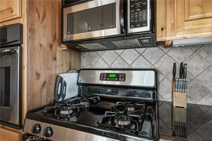 3790 Lakeshore, Lakeport, California 95453