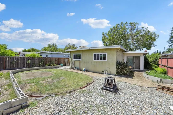 1223 Kiely Boulevard, Santa Clara, California 95051