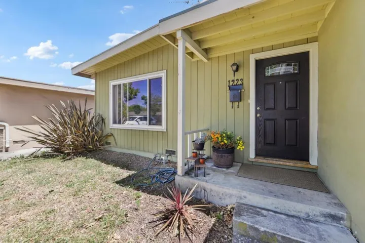 1223 Kiely Boulevard, Santa Clara, California 95051