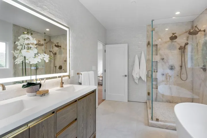 141 Lake Road, Portola Valley, California 94028