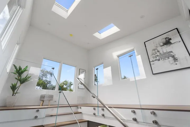141 Lake Road, Portola Valley, California 94028