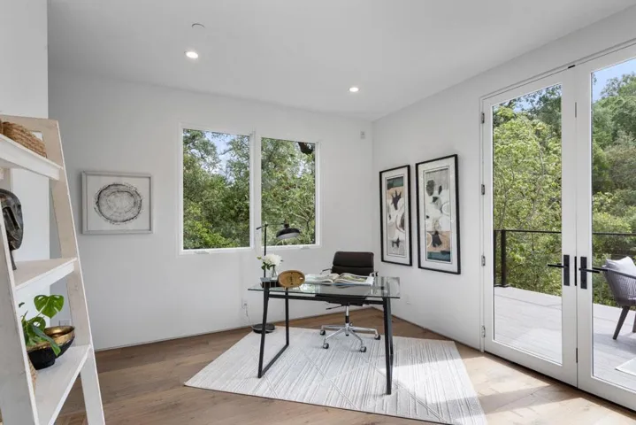 141 Lake Road, Portola Valley, California 94028