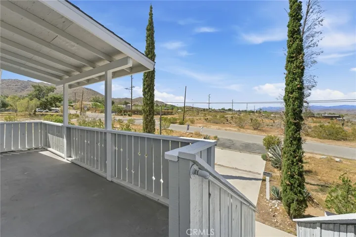 Upstairs deck and entry
