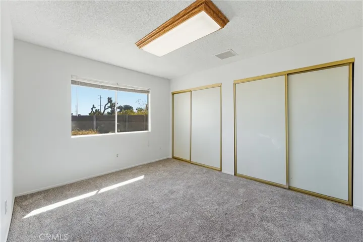 7281 Sherwood, Joshua Tree, California 92252