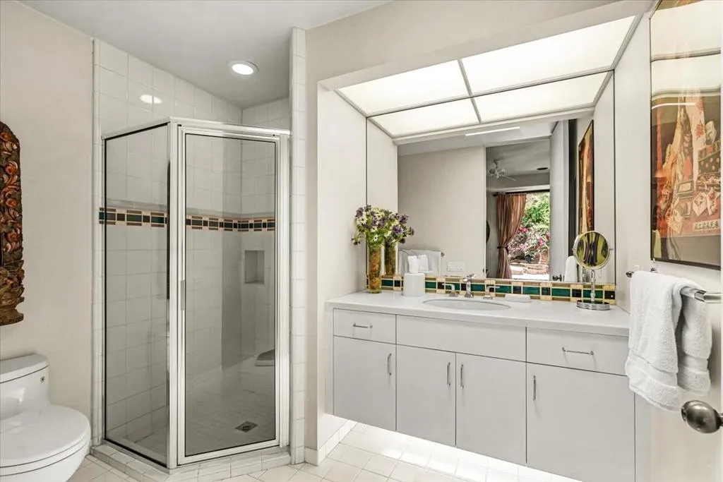En suite bath