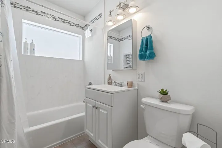 18-web-or-mls-ANG07455