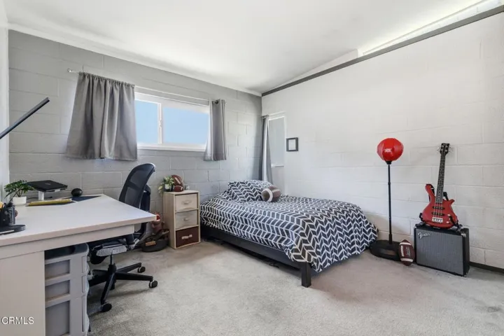 21-web-or-mls-ANG07480