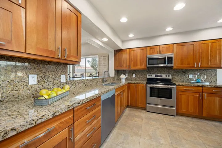 27-web-or-mls-LS_Lago_OPMG0426_027
