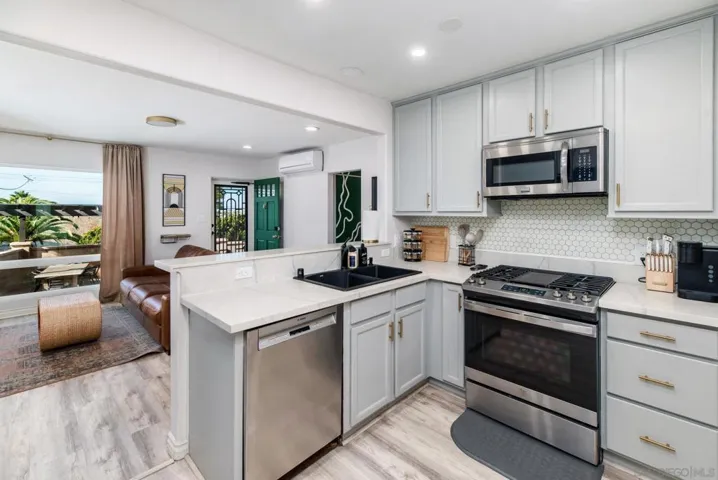 7967 Normal, La Mesa, California 91941