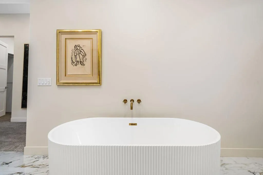 Soaking Tub