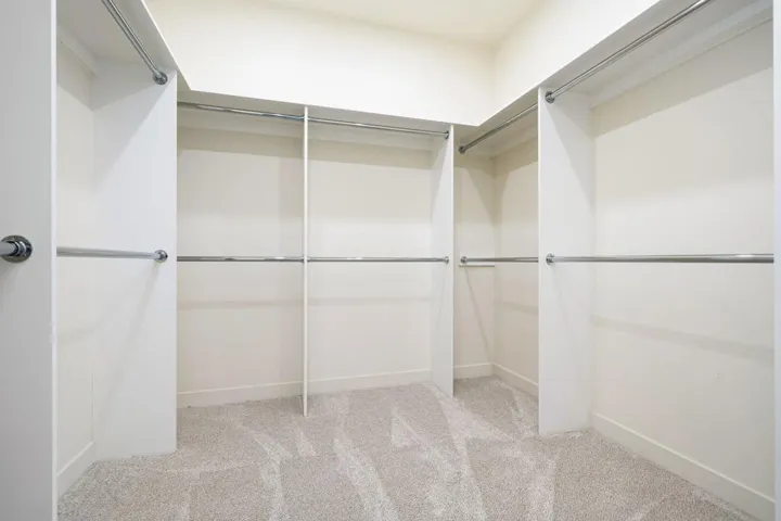 Walk in Closet