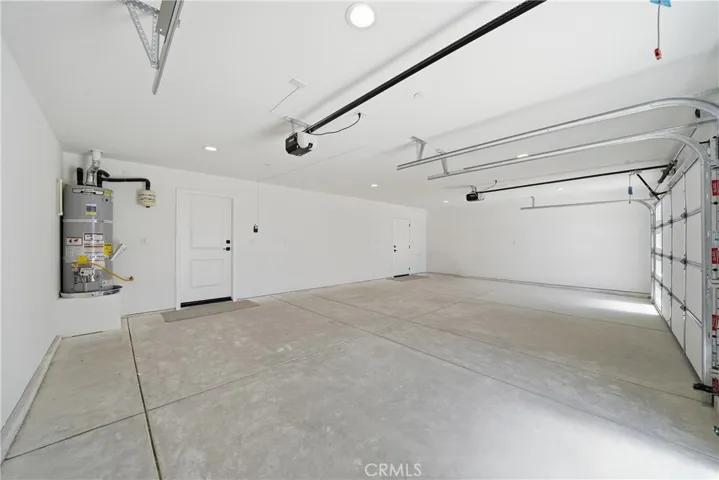 18090 Hinton, Hesperia, California 92345