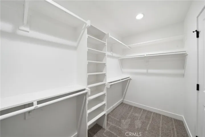 18090 Hinton, Hesperia, California 92345