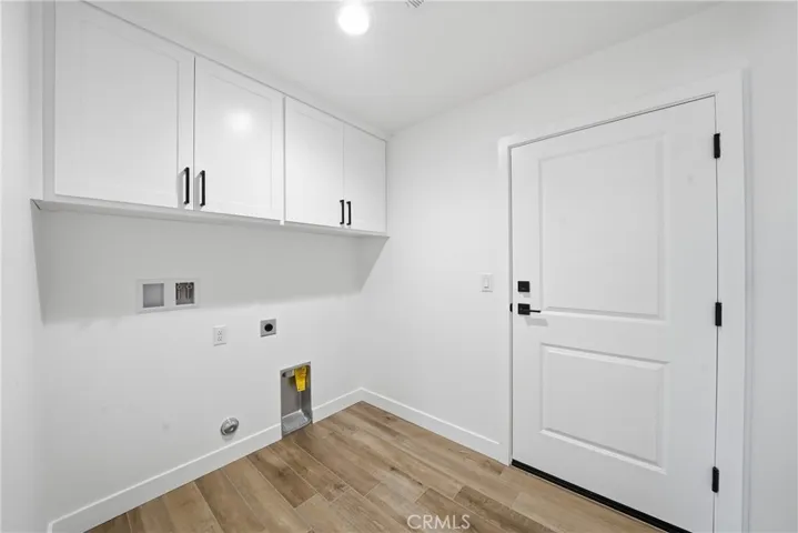 18090 Hinton, Hesperia, California 92345