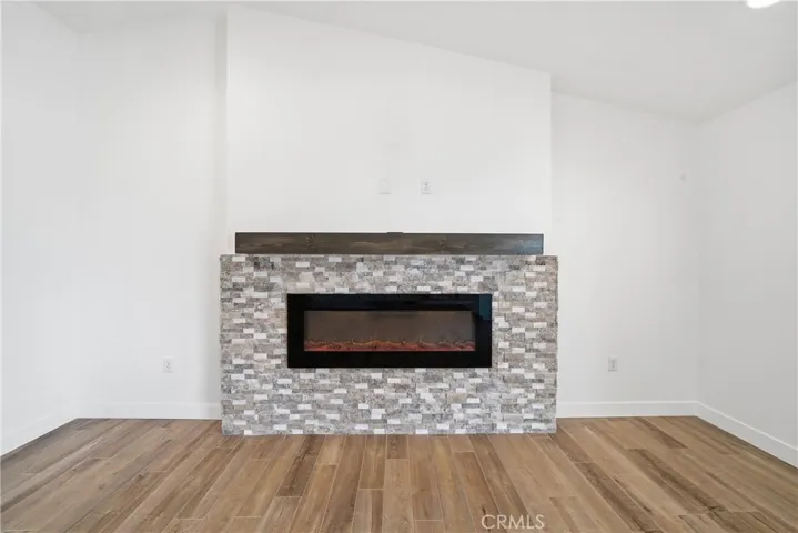 18090 Hinton, Hesperia, California 92345