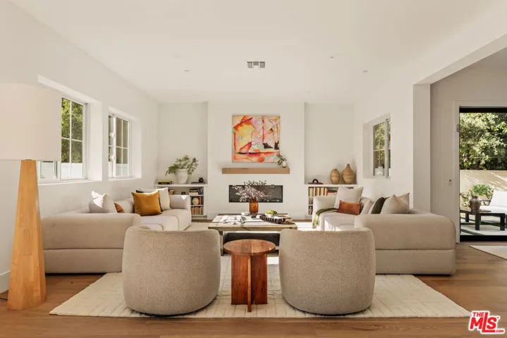 5109 Genesta Avenue, Encino, California 91316
