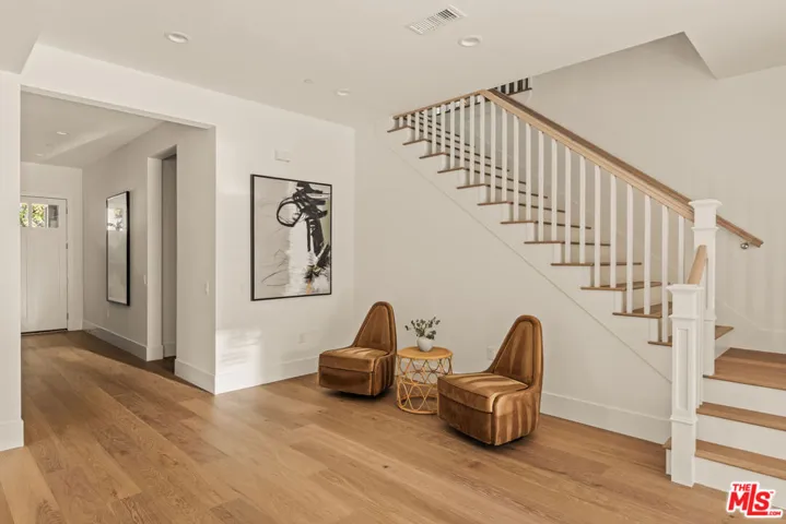 5109 Genesta Avenue, Encino, California 91316