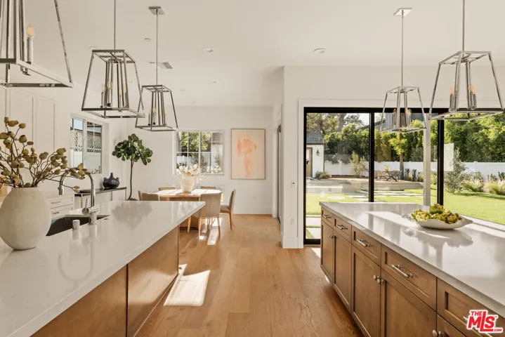5109 Genesta Avenue, Encino, California 91316