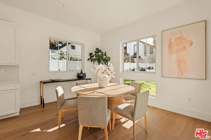 5109 Genesta Avenue, Encino, California 91316