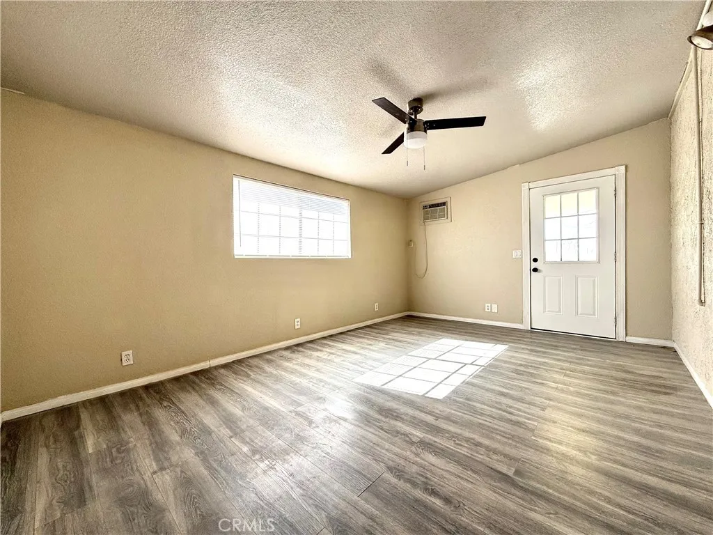 Enclosed Patio/Bonus Room