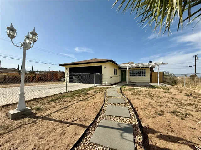 930 W Franklin Avenue, Ridgecrest, California 93555