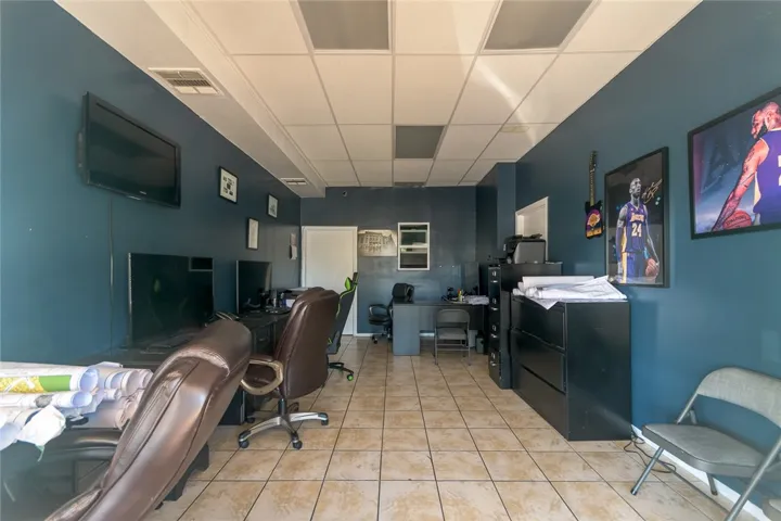 Retail Unit
