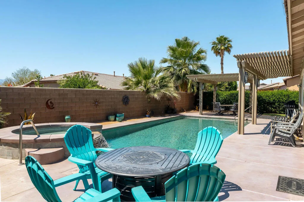 83202BroadmoorDr-47