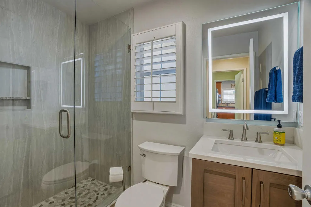 83202BroadmoorDr-37