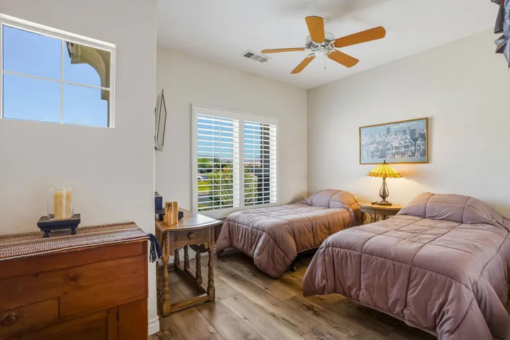 83202BroadmoorDr-24