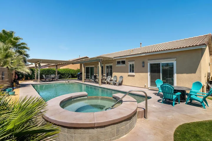 83202BroadmoorDr-44