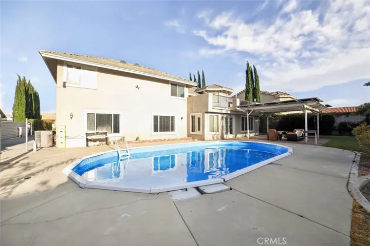 13610 Hidden Valley Road, Victorville, California 92395